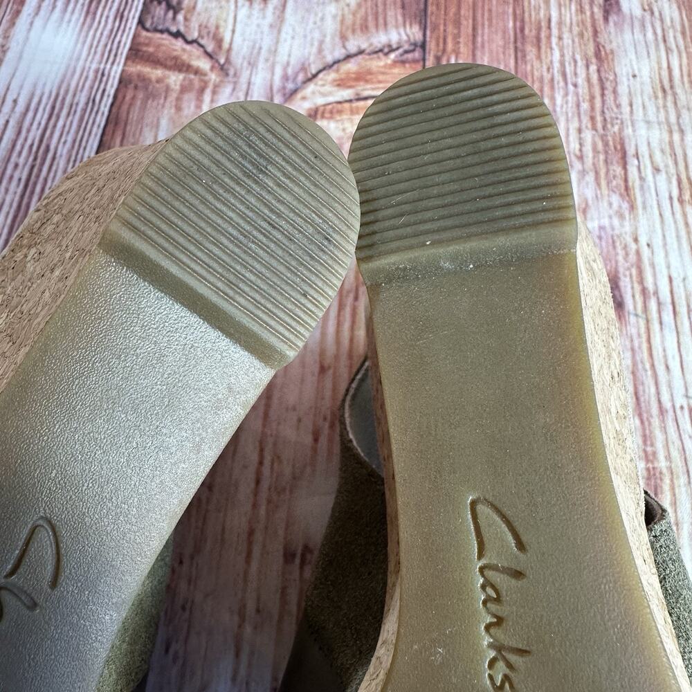 Clarks LAFLEY JOY Sz 7 Gray Leather Suede Cork Wedge Heel Sandals Open Toe Shoes - Picture 9 of 10